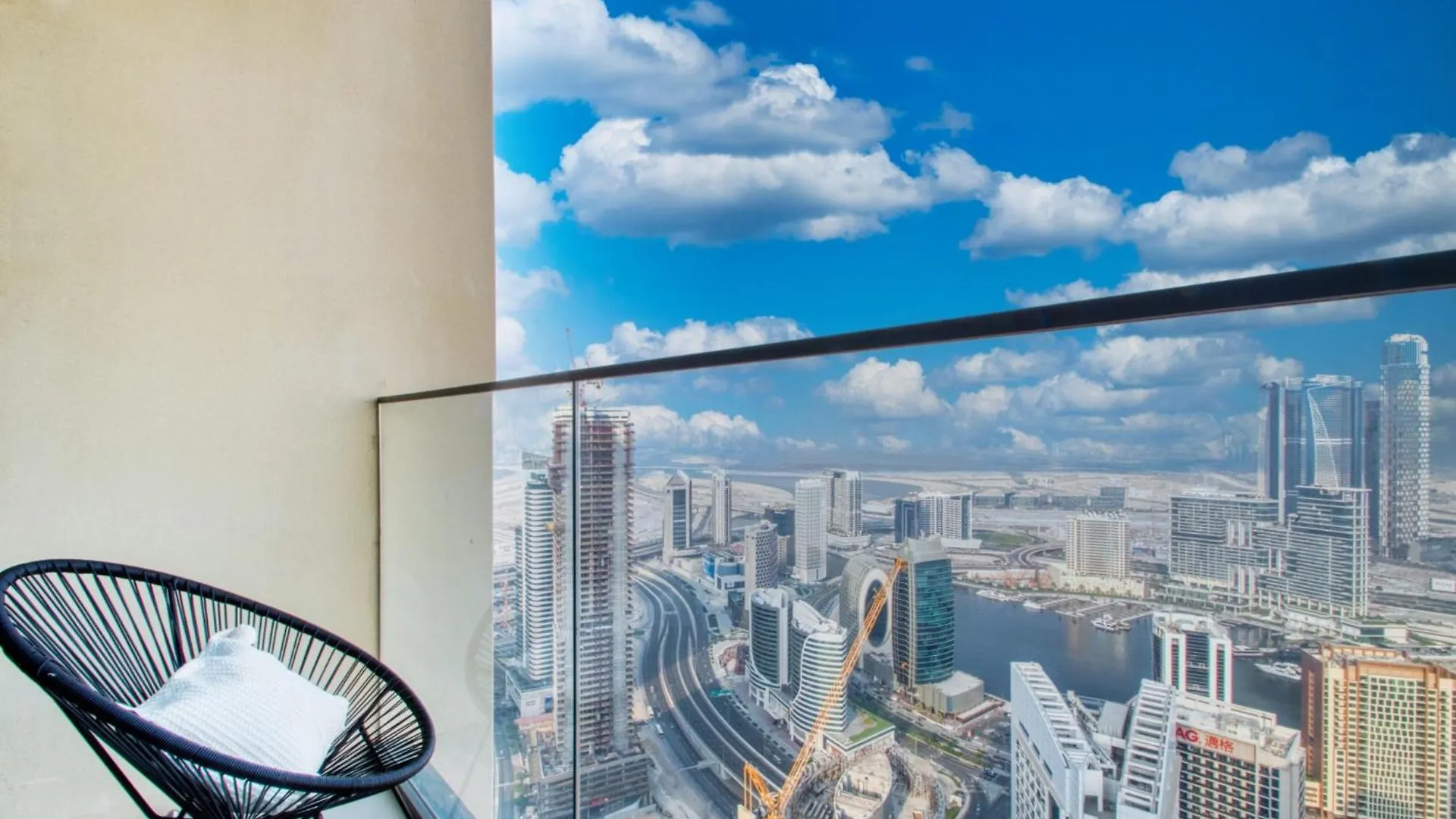 Exclusive 4 Bedroom Apartment I Burj Khalifa And Fountain Views I Free Wi-Fi, Pool, Gym & Parking I By Meerak Dubai 0*,  United Arab Emirates