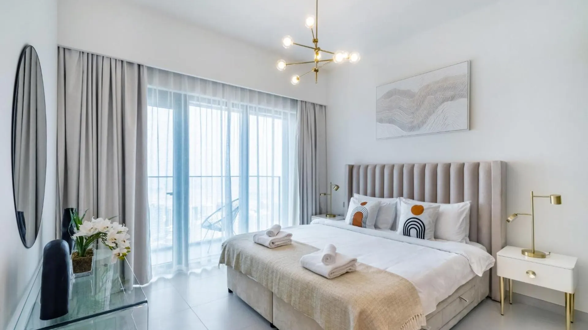 Exclusive 4 Bedroom Apartment I Burj Khalifa And Fountain Views I Free Wi-Fi, Pool, Gym & Parking I By Meerak Dubai 0*,